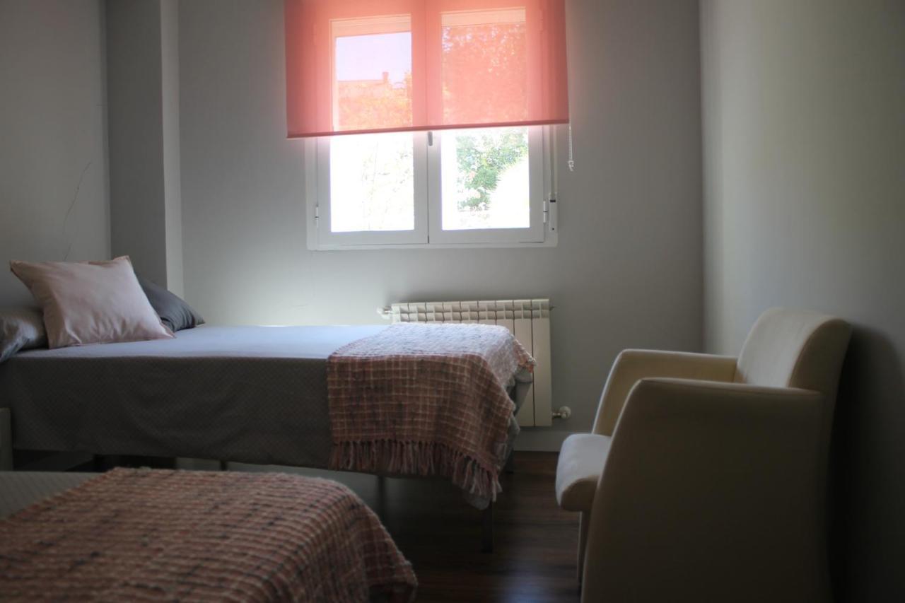Amplio Apto Con Patio Privado Aranjuez Eksteriør bilde